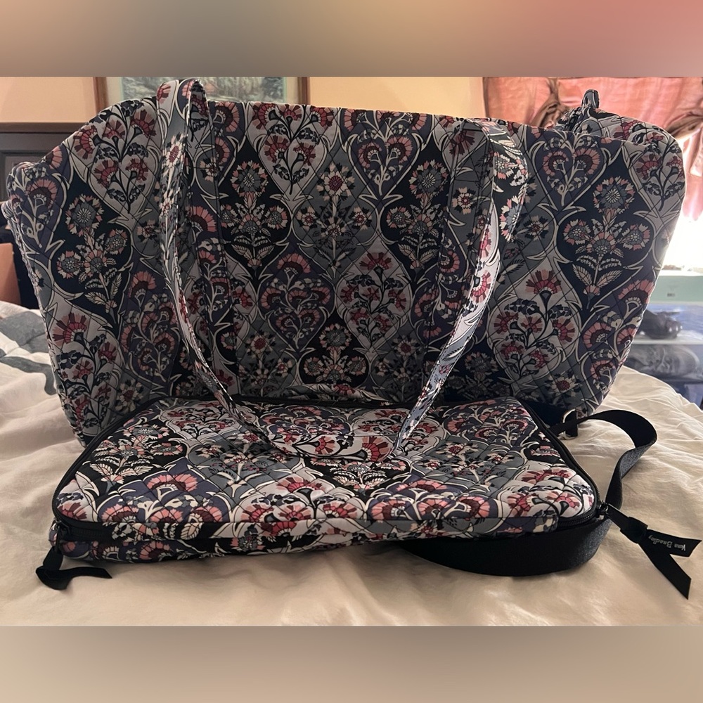 Vera Bradley Black and Rose Quilted Floral Travel Tote &Matching Computer Case